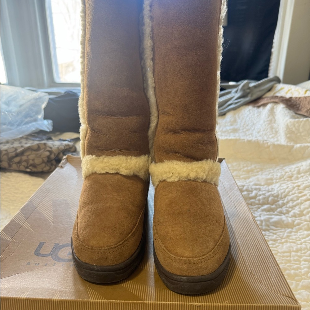 UGG Tan Boots with Cream Shearling
